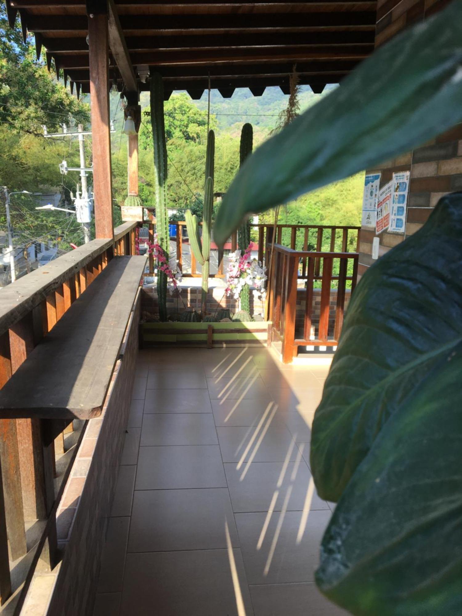 Hostal Los Wichos ミンカ エクステリア 写真