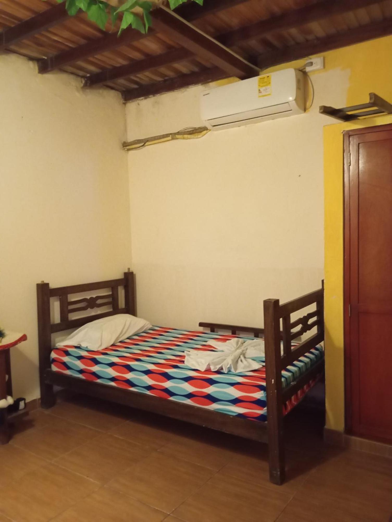 Hostal Los Wichos ミンカ エクステリア 写真