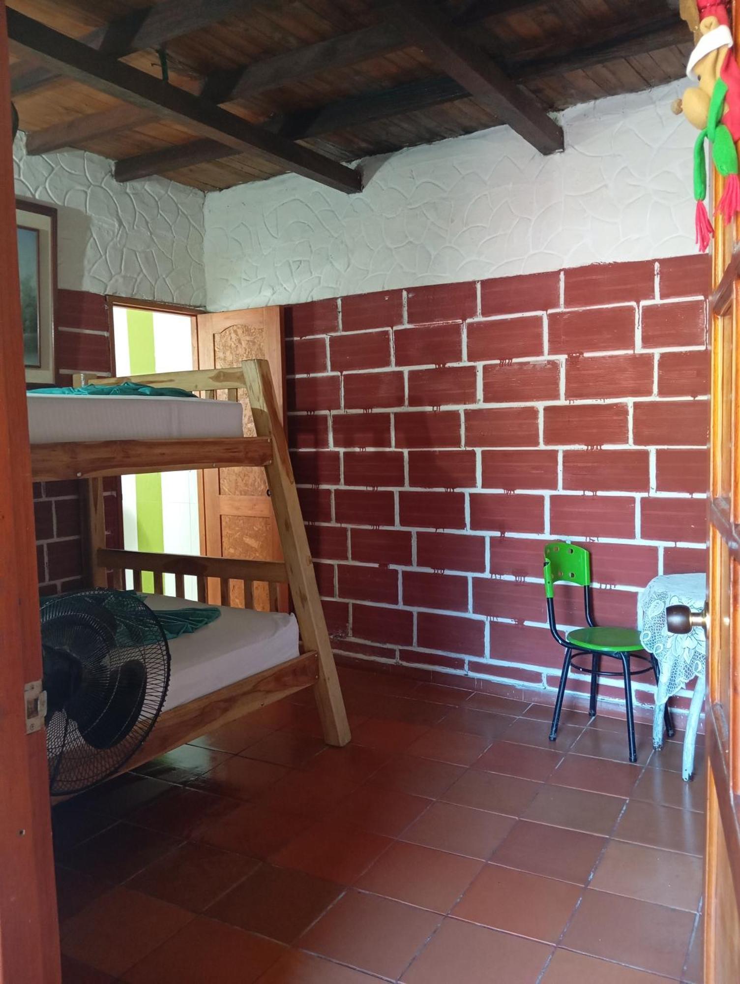 Hostal Los Wichos ミンカ エクステリア 写真